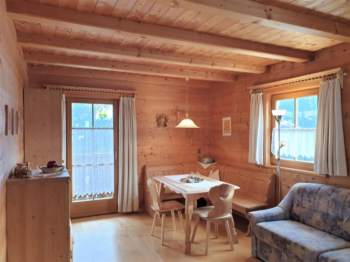 Ferienwohnung Maiernhof Bauernhof Ultental سان بانكرازيو دي أولتيمو الغرفة الصورة