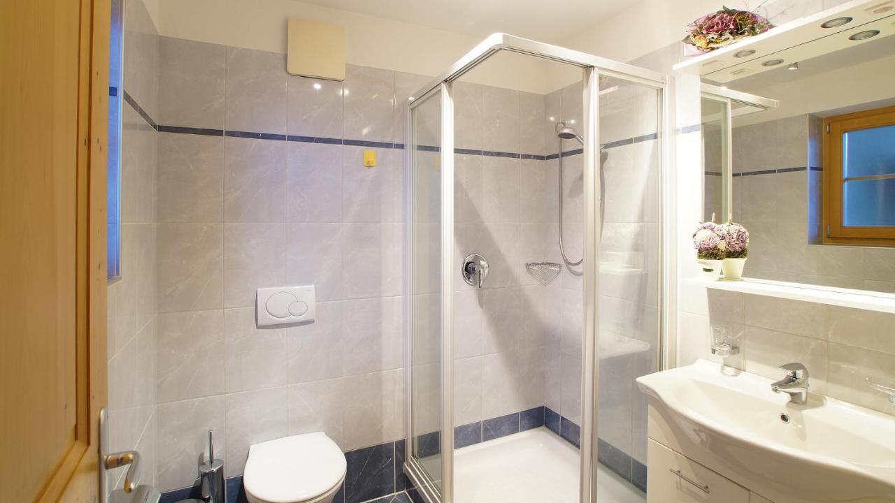Ferienwohnung Maiernhof Bauernhof Ultental سان بانكرازيو دي أولتيمو الغرفة الصورة